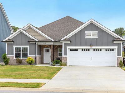 7382 Dividing Way