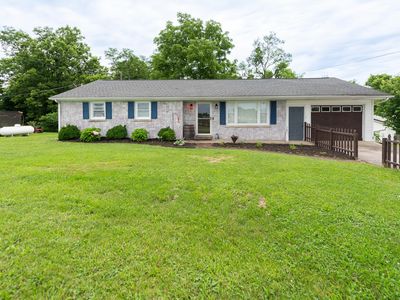 1105 Woodlake Rd