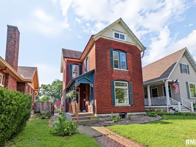 1420 College Ave