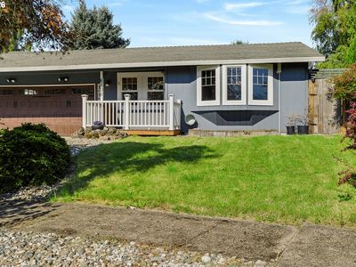 Property at 610 SE Elm St, Dundee, OR