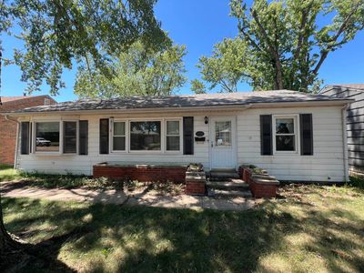 2011 Cedar St