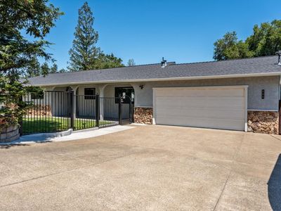 800 Riverside Drive