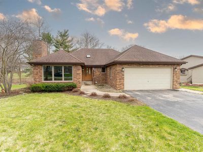 Property at 151 N Fox Run Ln, Byron, IL