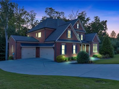 2423 Rosapenna Ln NW