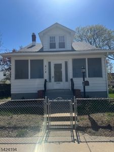 814 Somerset St