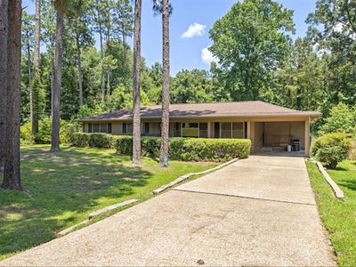 24 Oakcrest Rd