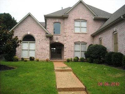 8990 River Knoll Dr