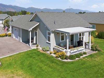 320 Mansion View Loop