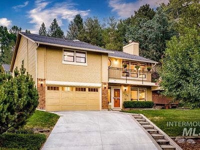 3108 N 24th Way