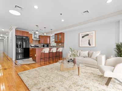 317 11th St APT 2