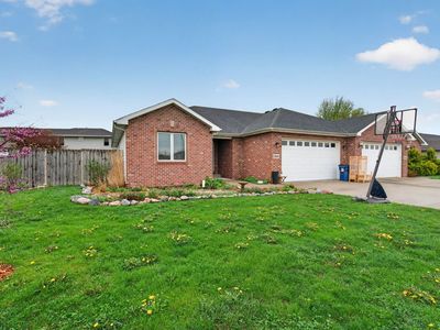 2031 Locust Rd