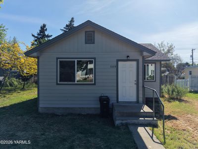 1115 S 17th Ave