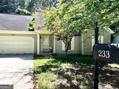 233 Wakefield Trce