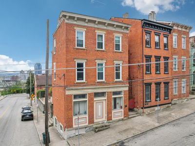 561 Milton St Unit D