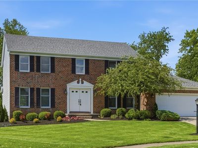 8960 Laurel Ln