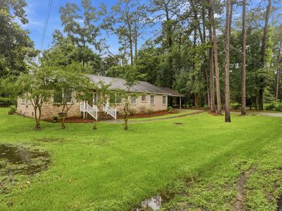 1900 Ridgeway Ln