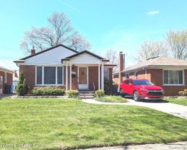 8443 Riverdale St