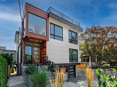 4015 NE 56th Street