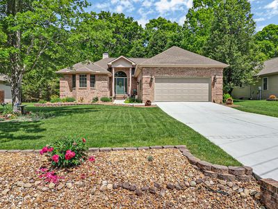 14 Dickens Ln