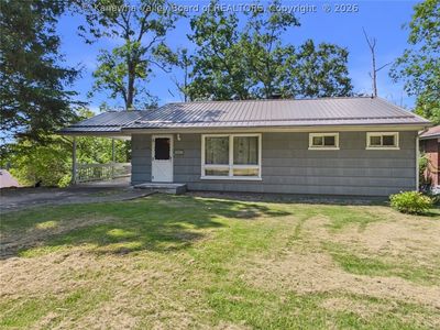 1750 Woodbine Ave
