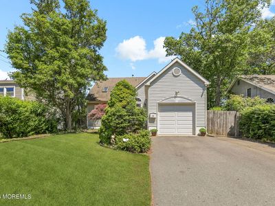 44 East Drive