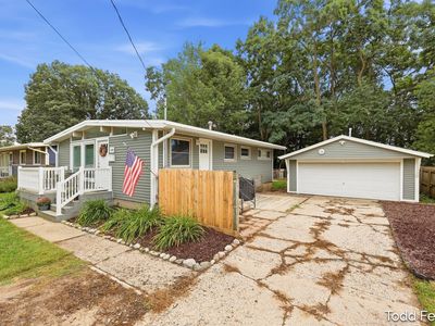138 Highland Dr NE