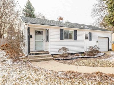 3841 Margaret Street