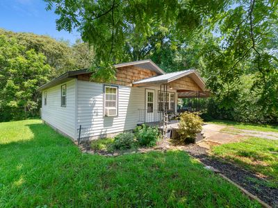 148 White Oak St
