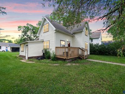 Property at 219 S Union Ave, Madison, SD