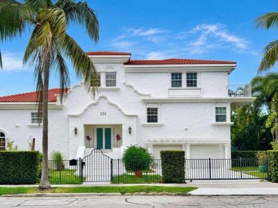 233 Pershing Way