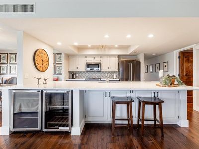 16606 Waters Edge Ct APT 201