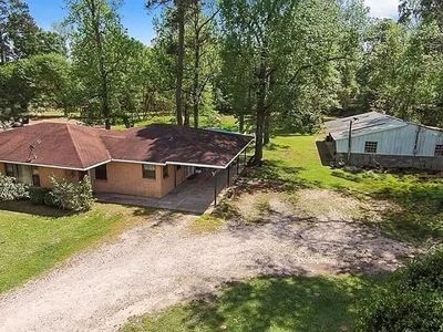 Property at 16211 Highway 105, Cleveland, TX