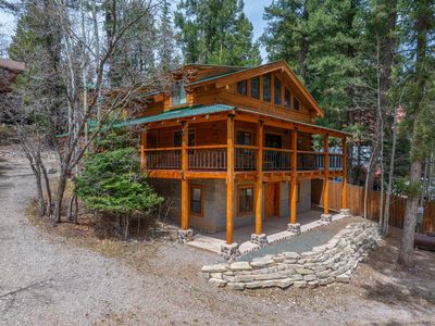 909 Maple Dr