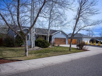 28 Little Brook Ln