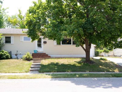 2611 Lawndale Dr