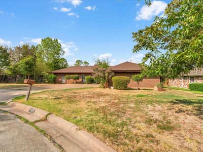 1007 Field Crest Ct