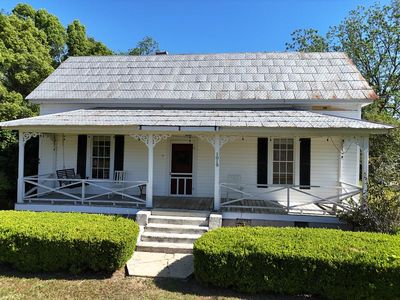 1019 Manning St