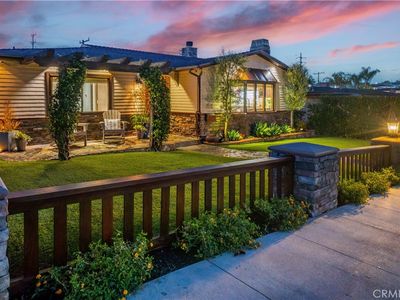 1029 E Acacia Ave