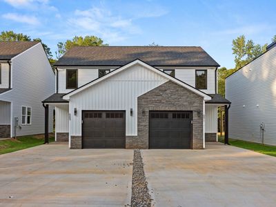 669/671 Neighborhood Rd