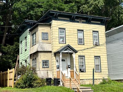 22 Van Derveer Street