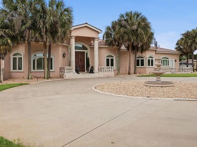 4600 La Costa Dr