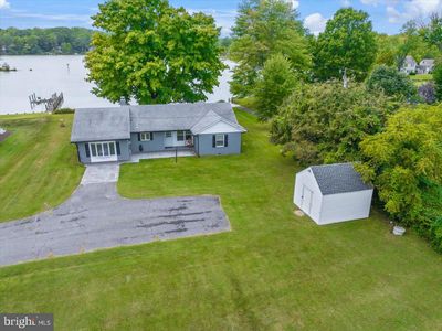 4852 & 4850 Church Ln