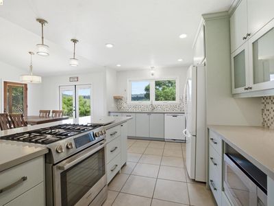 23245 Isabella Ct