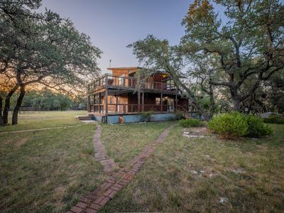 Property at 140 Mountain Loop Dr, Johnson City, TX