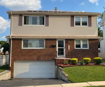 739 Lake Ave