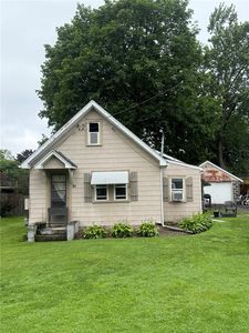 81 Ardella St