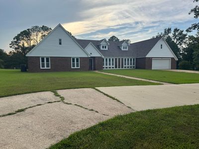 Property at 2010 Lawndale Dr, Tupelo, MS