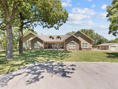 3325 N Cougar Ridge Ln