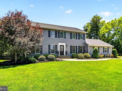 5 Fairway Dr