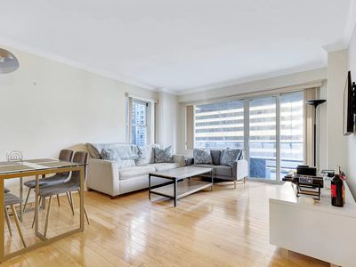 159 W 53rd St APT 18B